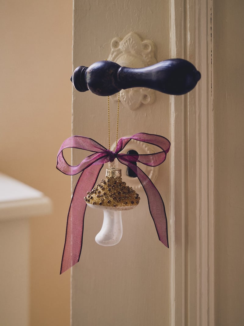 Mushroom ornament - Gold - image 2