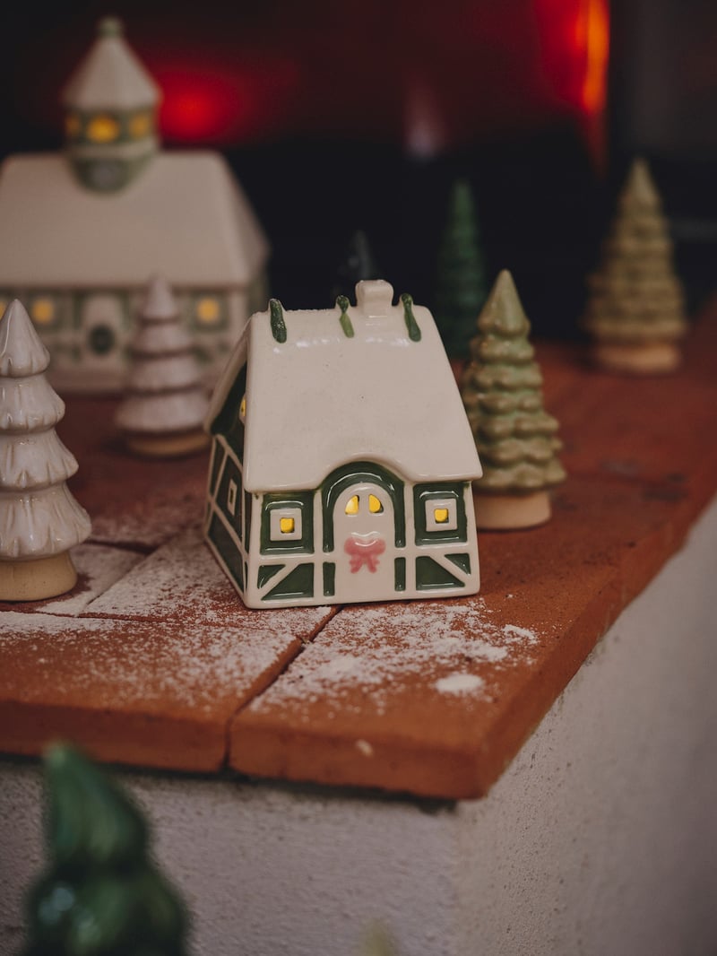 LED house - Moss Green, Dark Rose - image 2